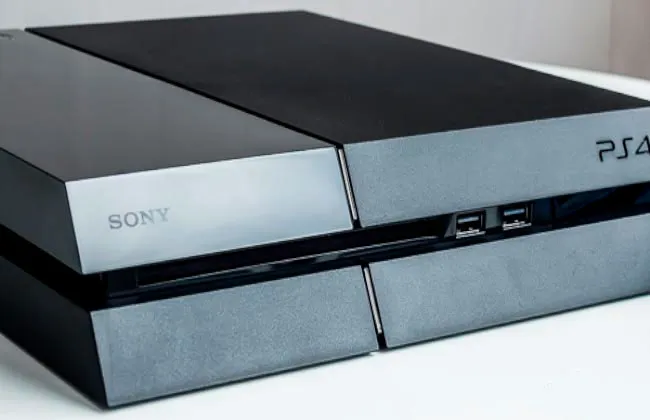Front PlayStation 4