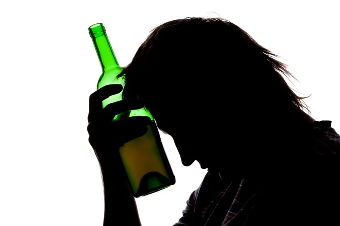 Признаки алкоголизма: как отличить алкоголизм от пьянства. Четыре стадии алкоголизма - 2
